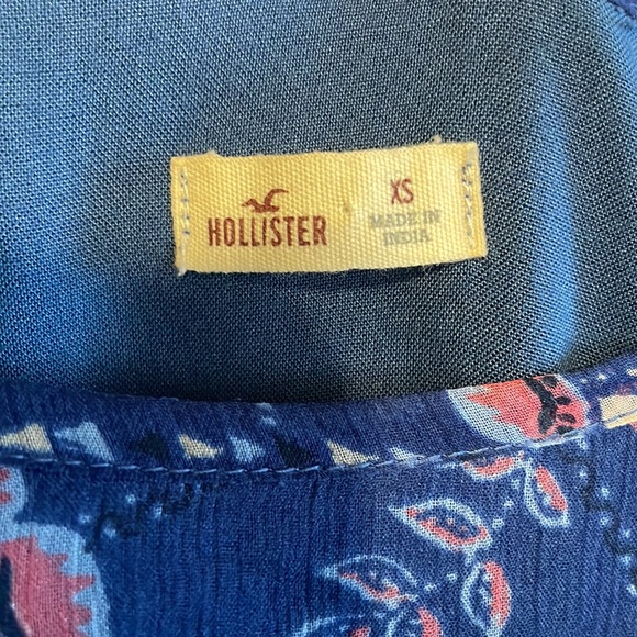 Hollister off shoulder dress - Picture 3 of 3